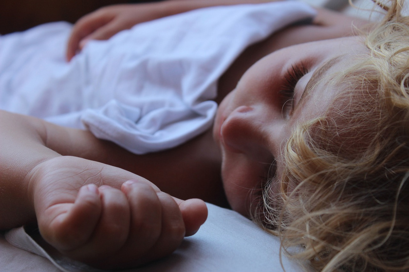 niño durmiendo